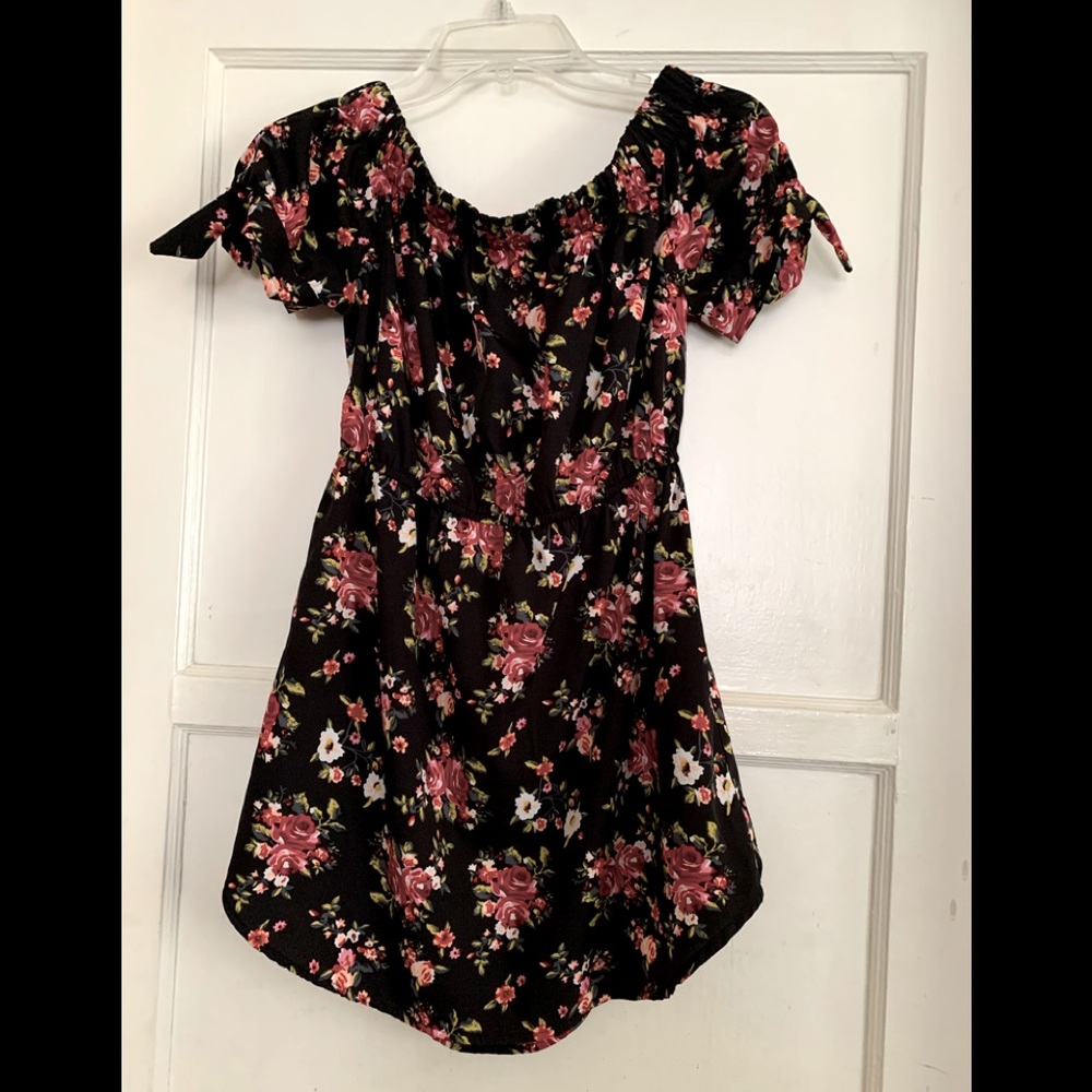 Black and red floral junior dress, Blush brand, size small